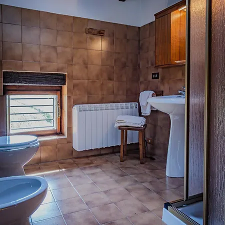 Casa vacanze Fortified Borgo Among Friuli's Vineyards