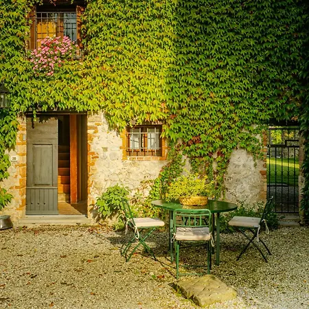 Fortified Borgo Among Friuli's Vineyards Casa vacanze Remanzacco